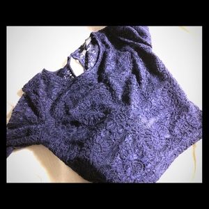 Navy lace crop (Long Sleeves)